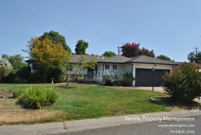 Primary Photo - 2913 Kerria Way