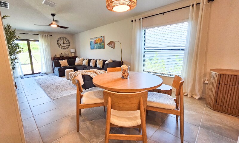 Building Photo - 9176 Tequila Sunrise Dr