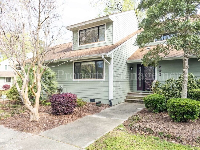 Building Photo - 202 Crooked Creek Rd