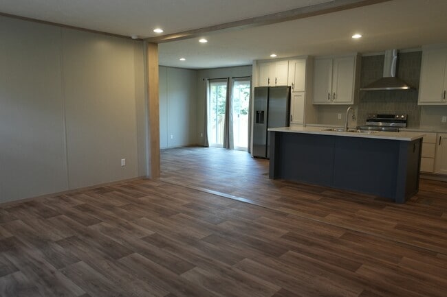 Building Photo - 1812 S Odell Rd