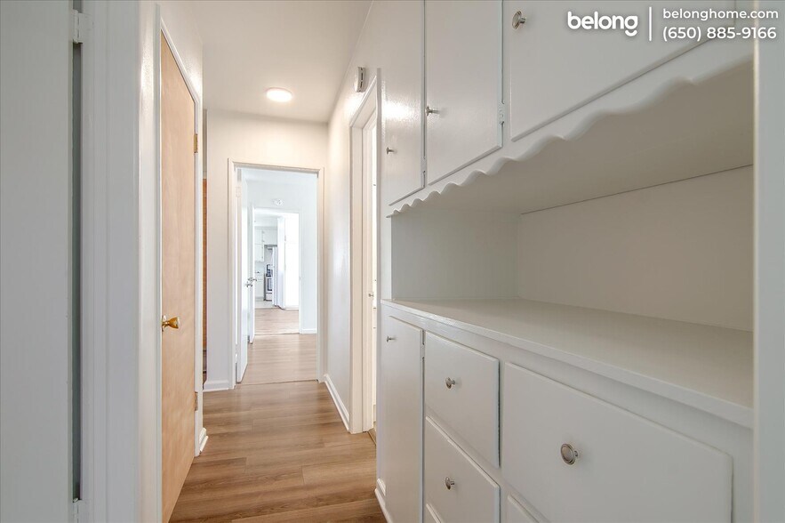 Building Photo - 11856 Beatrice St