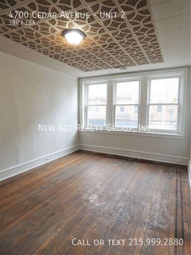 Building Photo - 4700 Cedar Ave