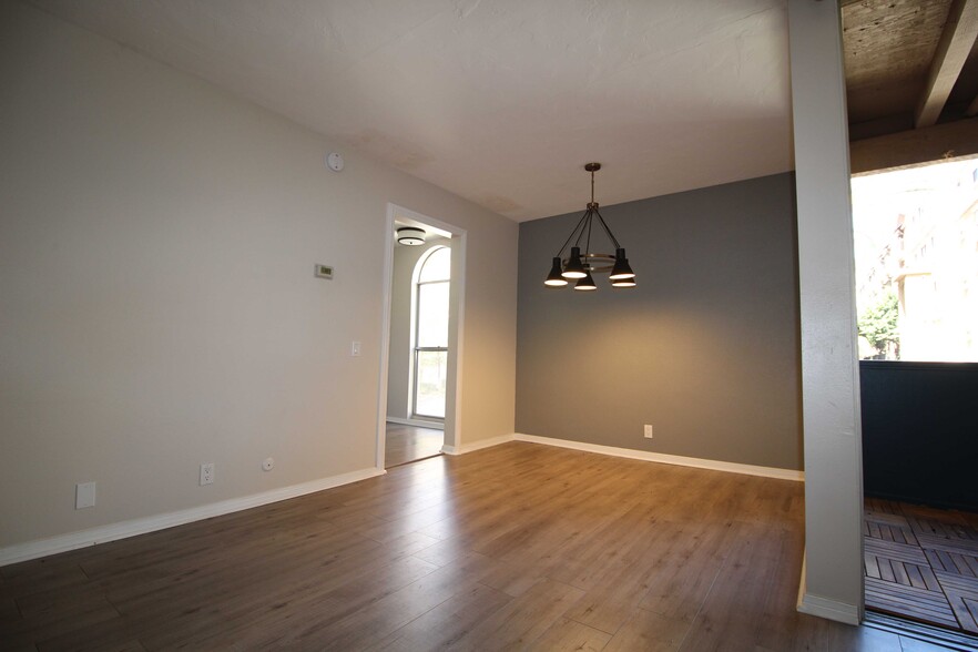 Building Photo - 4879 Collwood Blvd