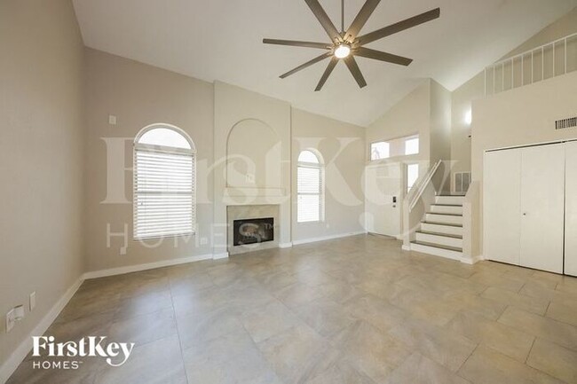 Building Photo - 3022 E Brookwood Ct