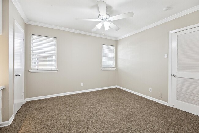 Building Photo - 3618 Garrott St