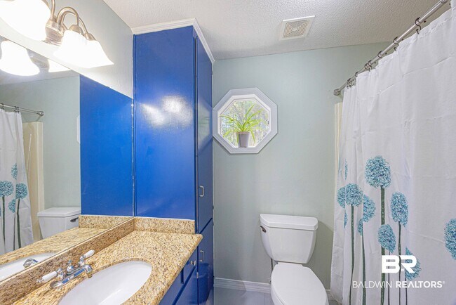 Building Photo - 118 Donna Cir