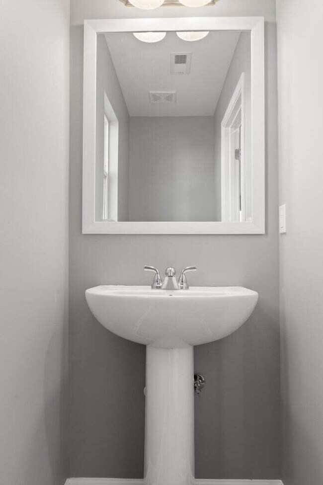 Building Photo - 218 Jared Parker Wy