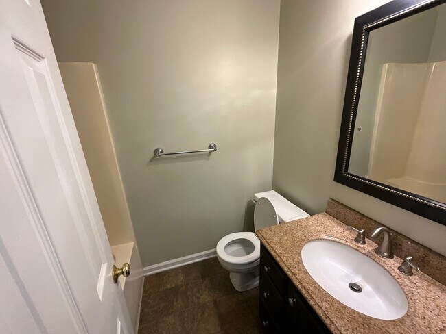 Building Photo - Now Available to View! Immaculate 2 bed, 2 bath, Fireplace, Garage, Granite and More!!