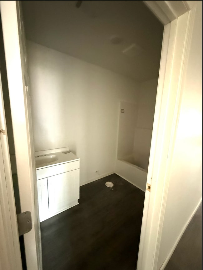 Building Photo - Dunlap Dr