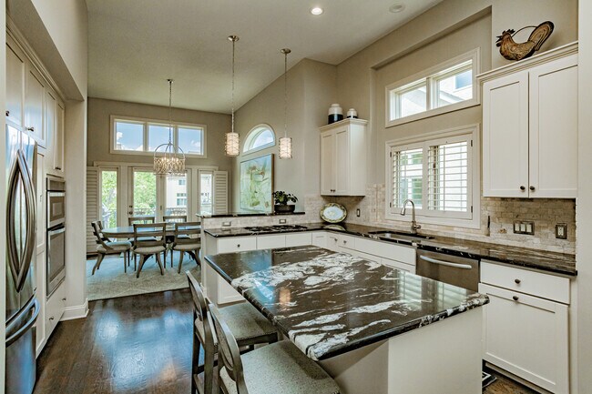 Kitchen/Dining - 515 River St