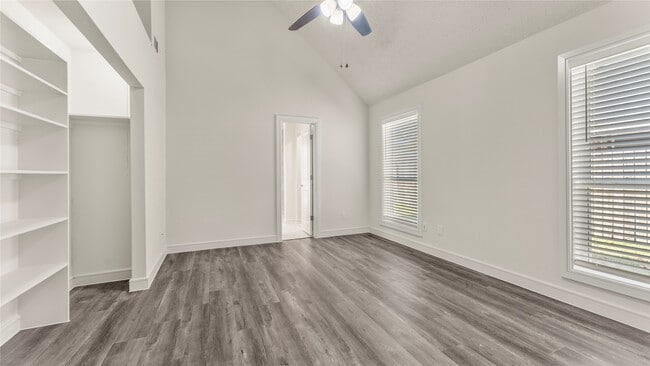 Building Photo - 2107 Charlton House Ln