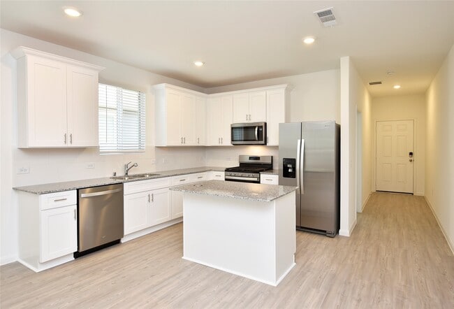 Building Photo - 25473 Cilantro Dr