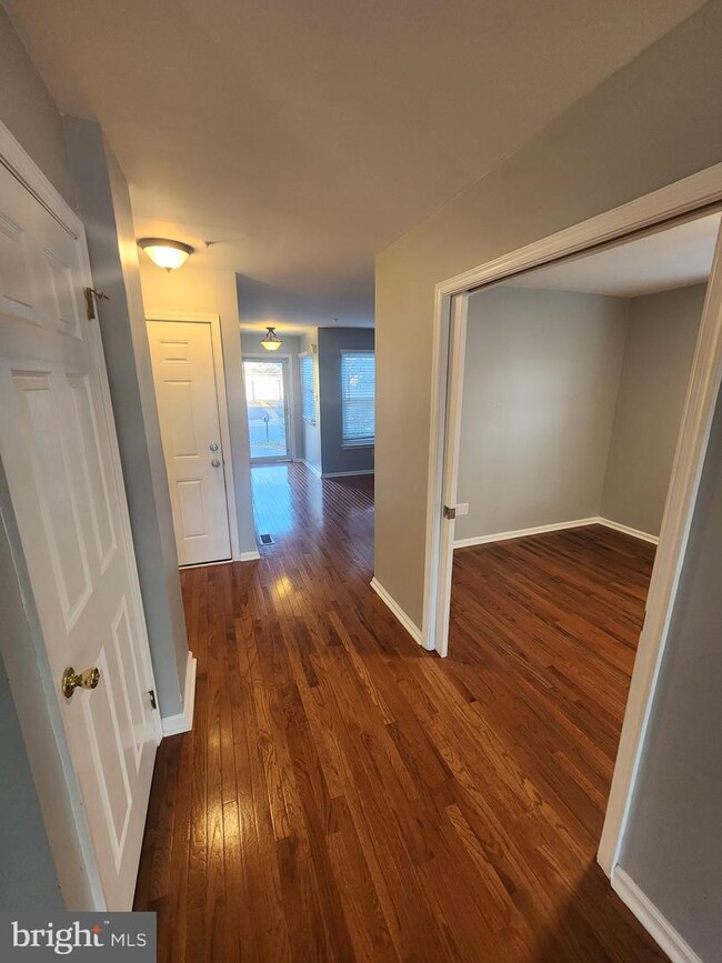 Building Photo - 2700 Fallow Hill Ln