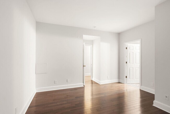 Building Photo - 1733 20th St NW