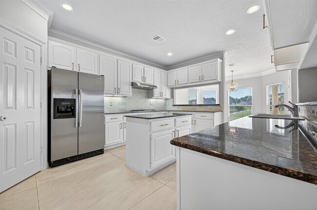 Building Photo - 1902 Sparrows Ridge