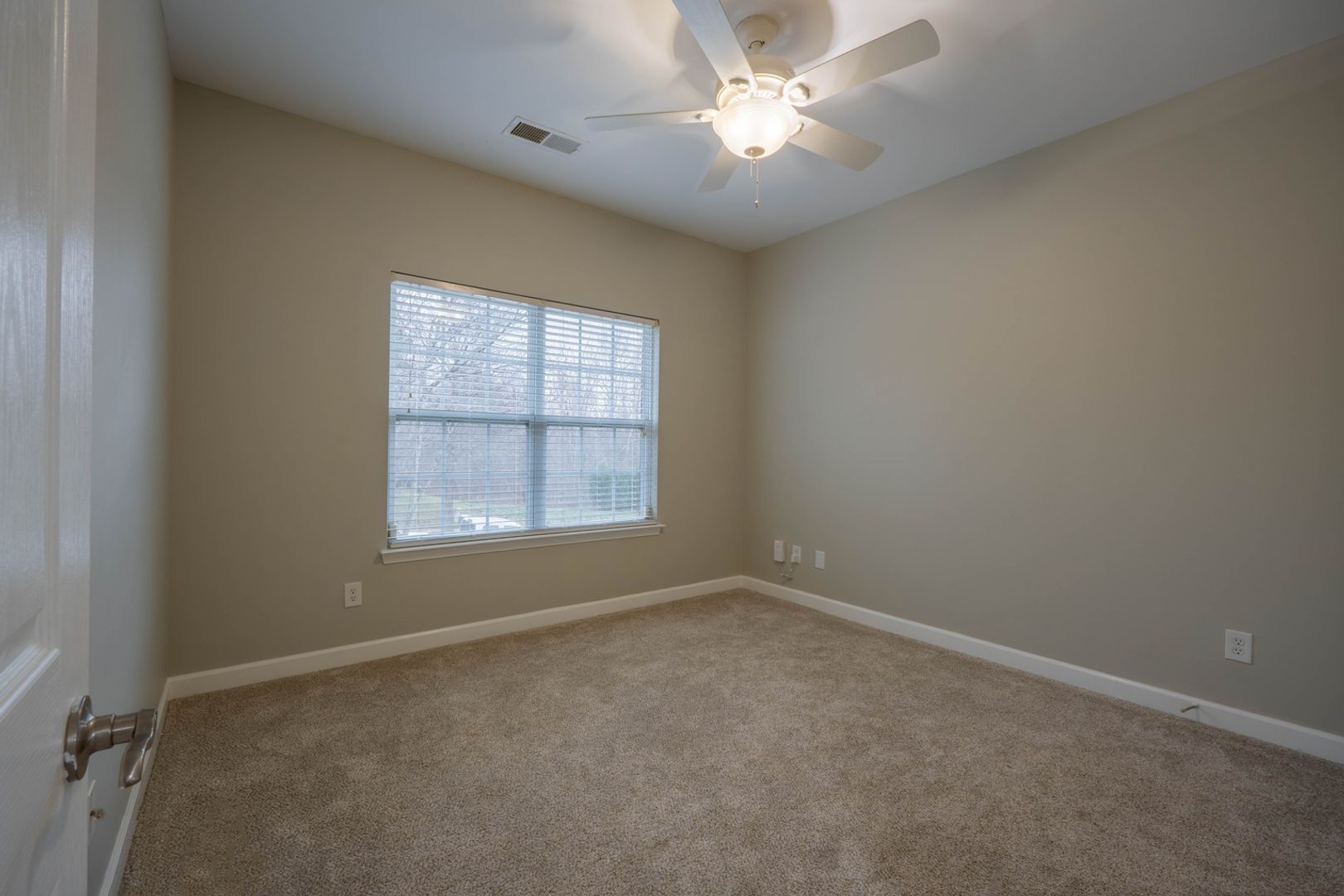 Building Photo - 9827 Shearwater Ave NW