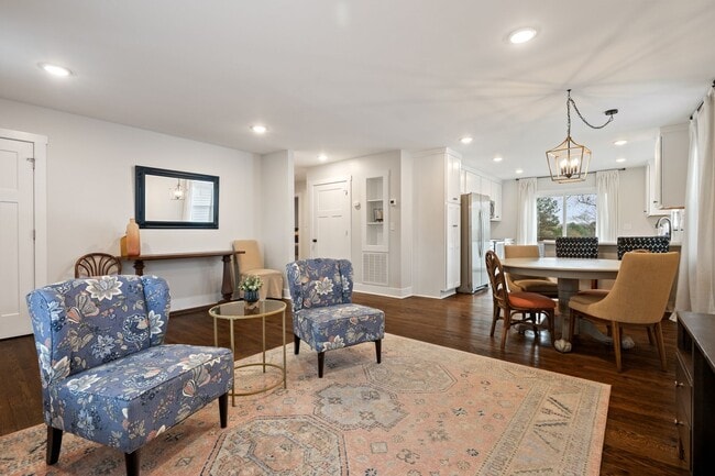 Building Photo - Cute 3BR Cottage in East Durham!  Available Now!