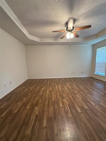 Building Photo - 132 Meadowglen Cir