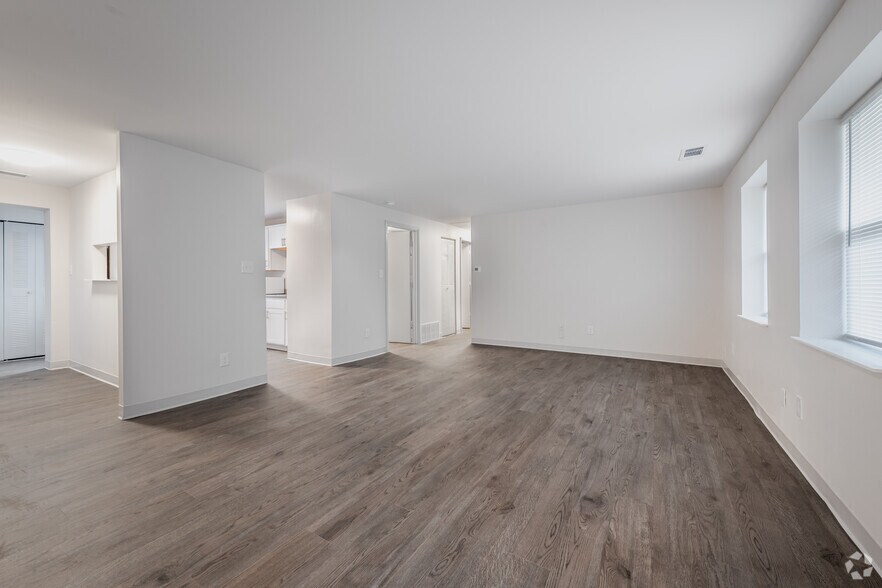 3BR, 1BA - 1100SF - Wilbeth Arlington Homes