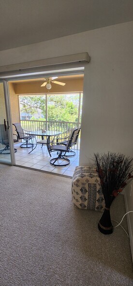 Building Photo - 186 Pebble Shores Dr