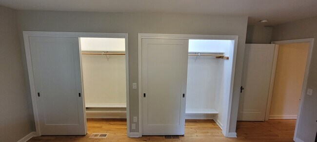 Building Photo - 19101 Delton Ave