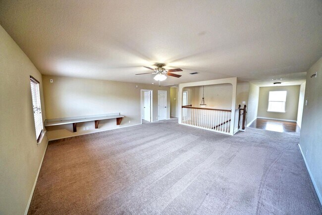 Building Photo - Gorgeous 5-Bedroom, 3.5-Bathroom Home Near...