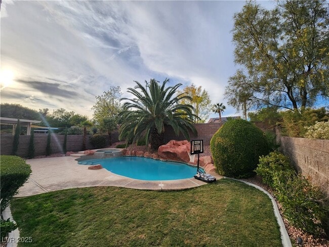 Building Photo - 2362 Spirito Ave