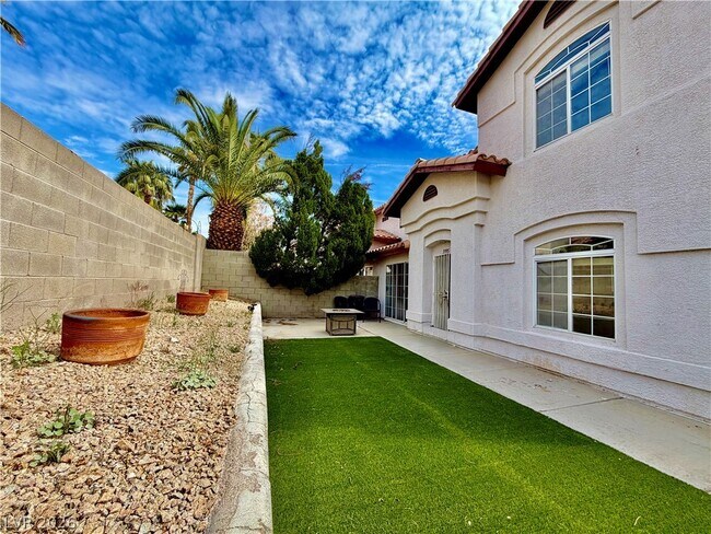 Building Photo - 3995 Starfield Ln