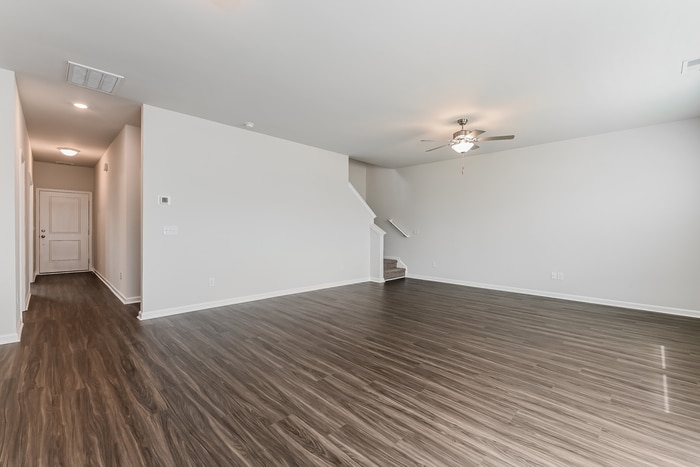 Building Photo - 105 Percheron Dr