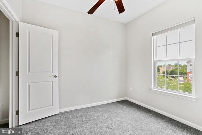 Building Photo - 7610 Golden Slumber Ln