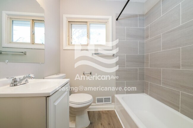 Building Photo - 7700 E 108 Terrace