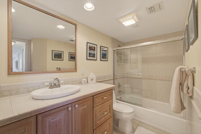 Building Photo - 5550 N Ocean Dr