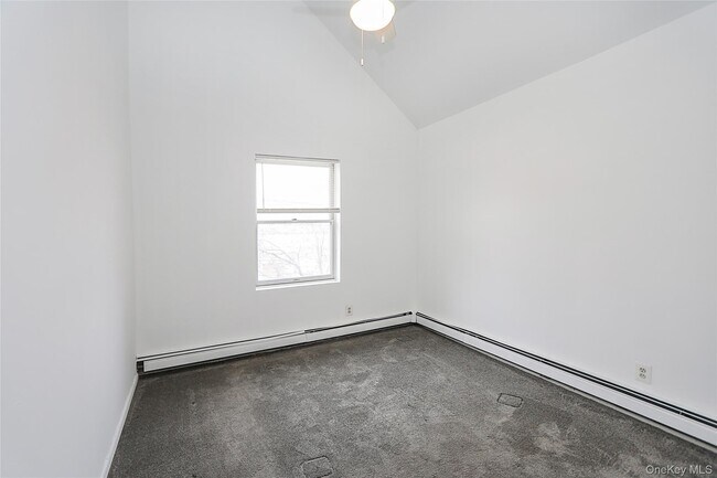 Building Photo - 75 Maxwell Ave