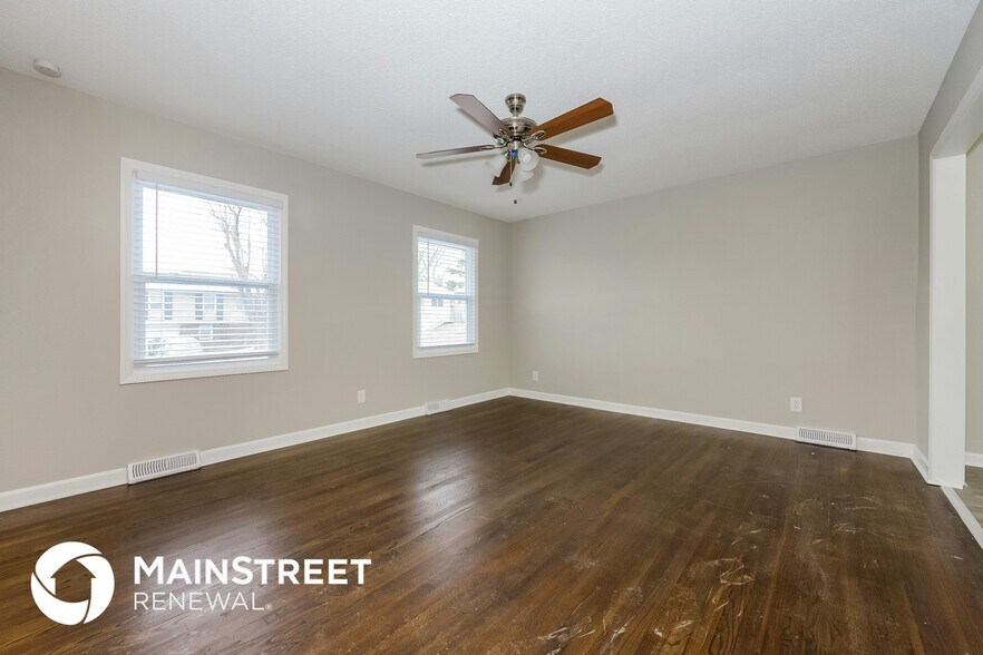 Primary Photo - 7905 E 117th Pl
