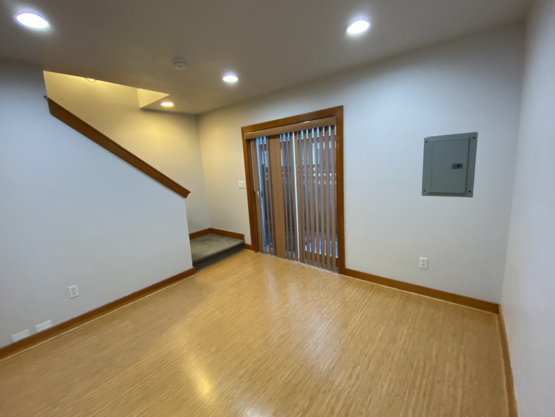 Ground floor - 708 15th Ave