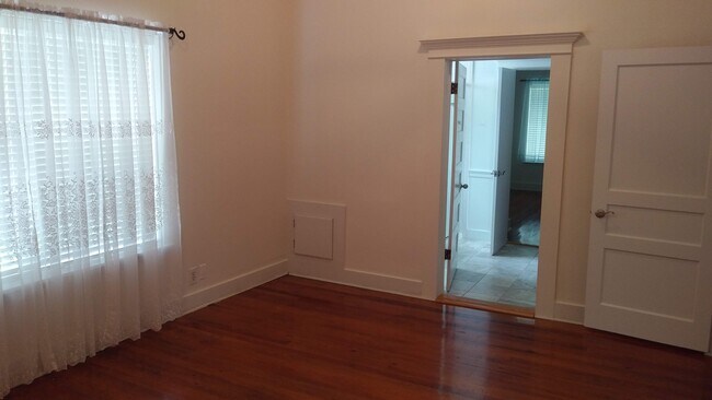 Master Bedroom - 112 N Division St