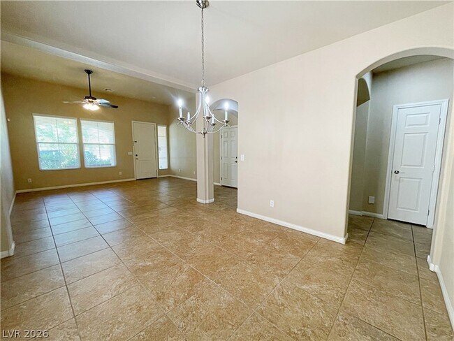 Building Photo - 10965 Pinion Woods Ct