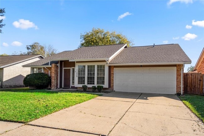 Building Photo - 11030 Hidden Bend Dr