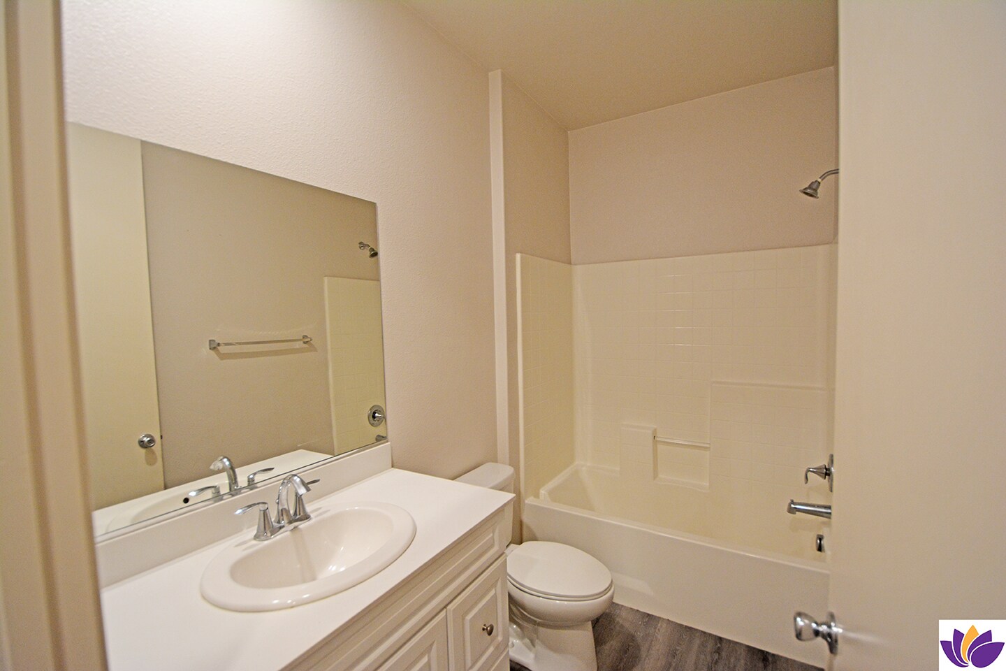 Building Photo - 14107 W Birch Ln