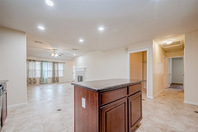 Building Photo - 7514 Trail Hollow