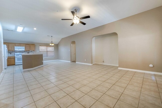 Building Photo - 5601 Lomita Verde Cir
