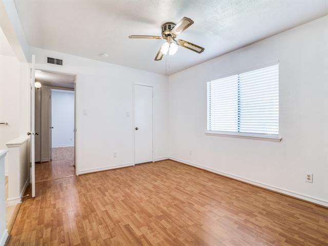 Building Photo - 1807 Robert Jones Dr