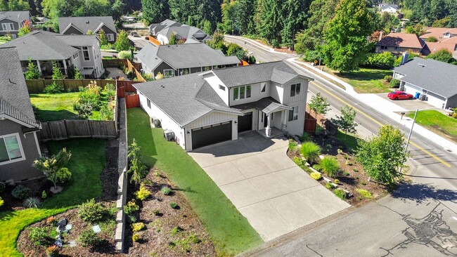Building Photo - Steilacoom 3 Bedroom + Bonus Room