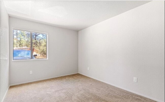 Building Photo - Cute, clean 2 bed / 1 bath in Northeast Payson Neighborhood