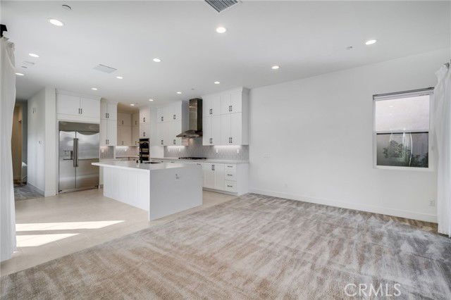 Building Photo - 106 Draw