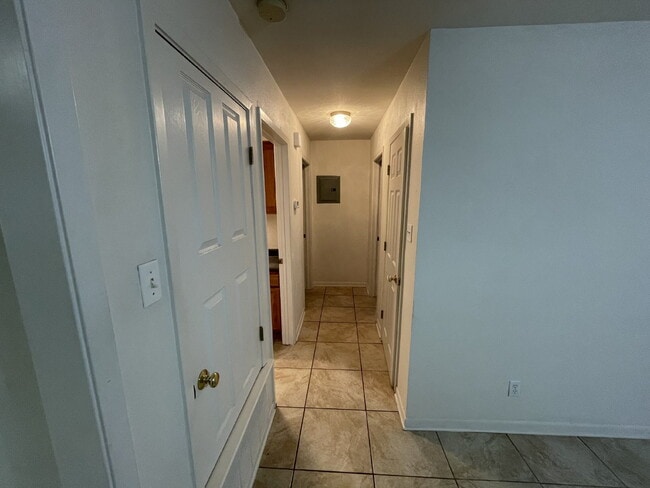 Building Photo - 2 Bed/1 Bath in Pleasanton, TX