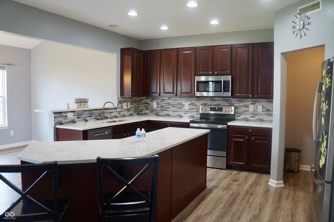 Building Photo - 3177 Underwood Dr