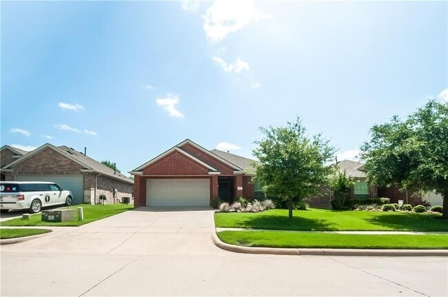 Building Photo - 913 Buffalo Creek Dr