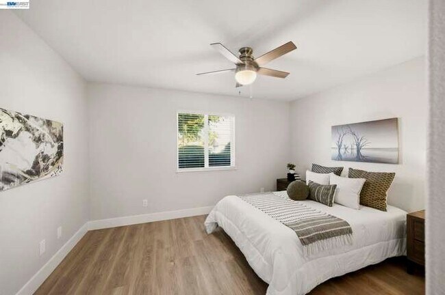 Building Photo - 429 Chaffee Ln