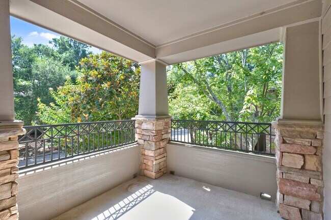 Building Photo - 67 Woodlily Pl